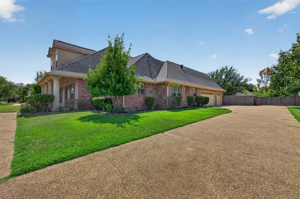 507 Fall Winds Bossier City, LA 71111