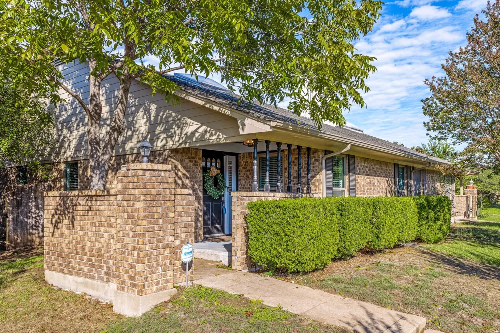 812 Saint Paul Court Richardson, TX 75080