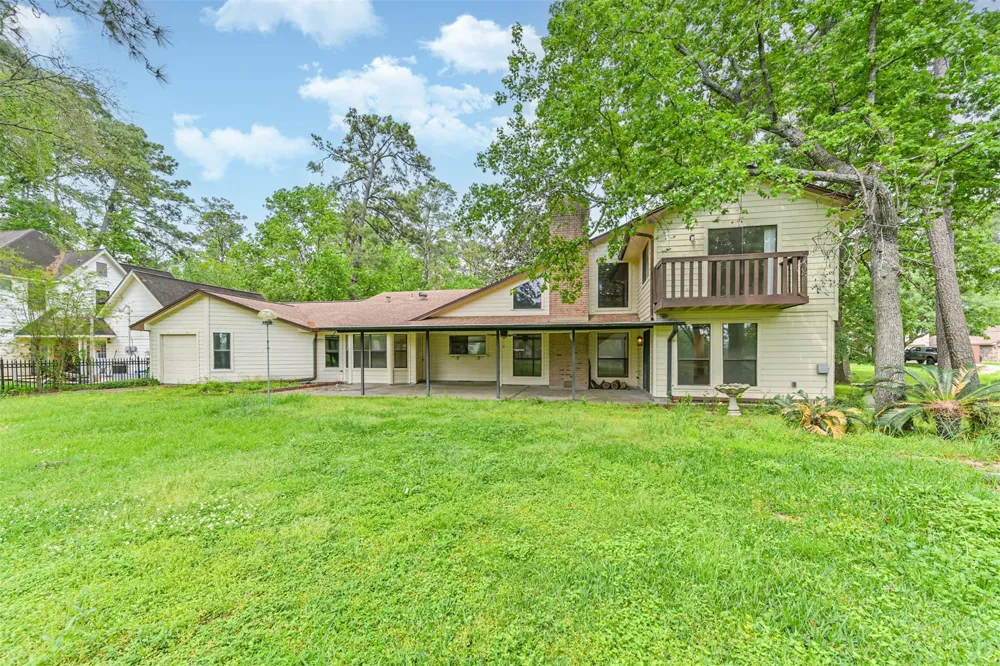 16040 Dunes Drive Crosby, TX 77532