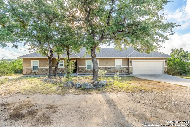 1131 ROCKY RIDGE LOOP Canyon Lake, TX 78133