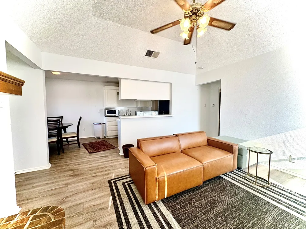 1920 San Rafael Street Fort Worth, TX 76134