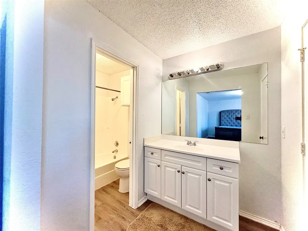1920 San Rafael Street Fort Worth, TX 76134