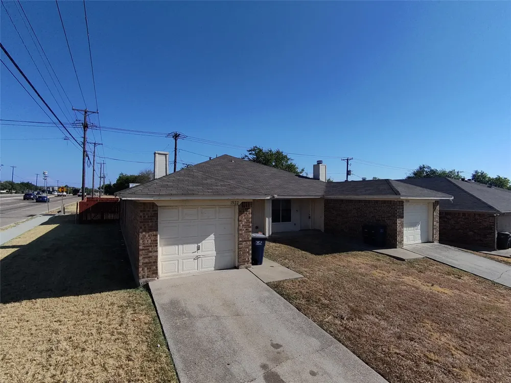 1920 San Rafael Street Fort Worth, TX 76134