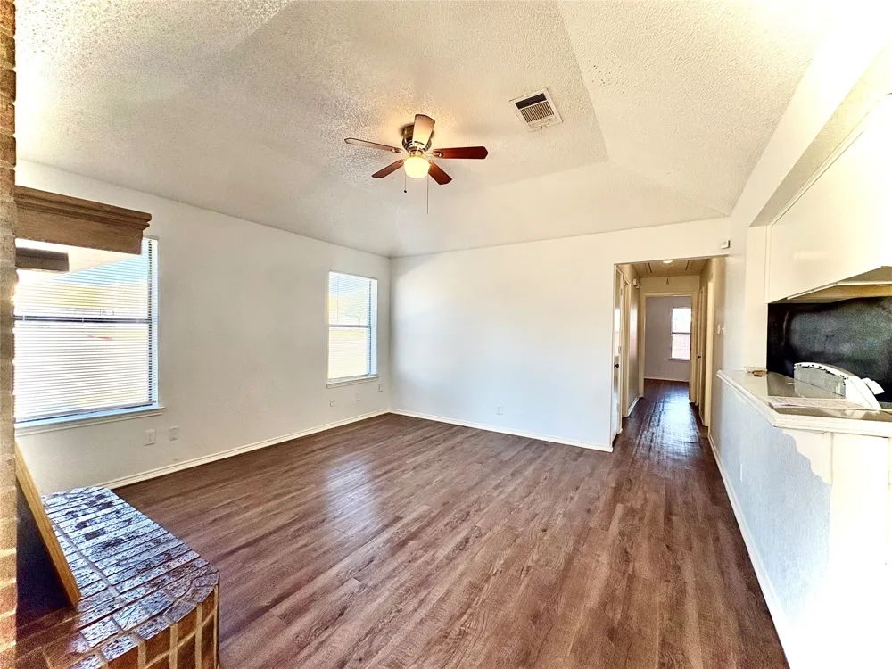 1922 San Rafael Street Fort Worth, TX 76134
