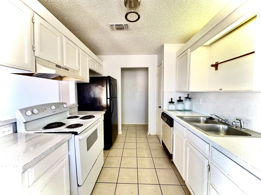 1922 San Rafael Street Fort Worth, TX 76134