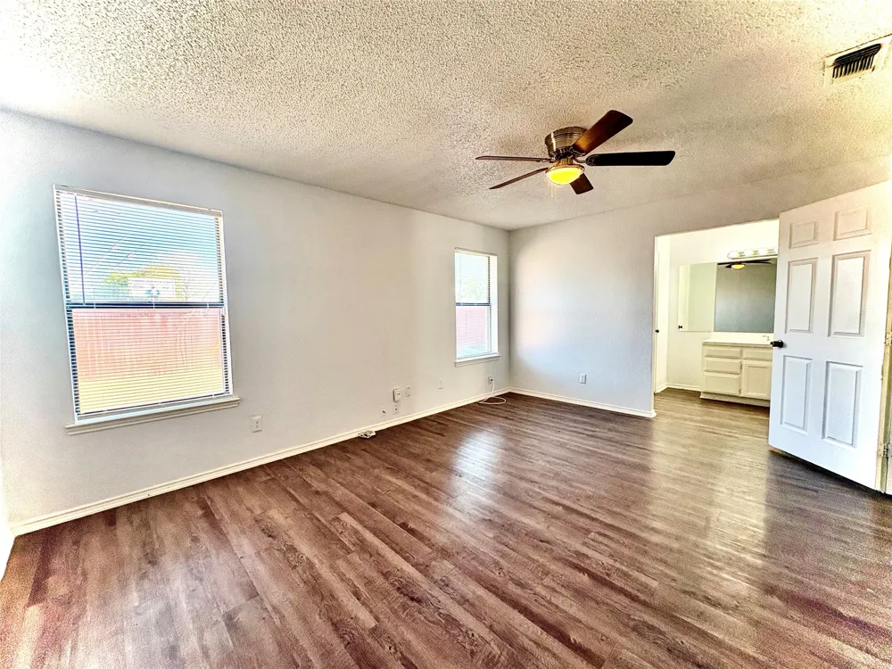 1922 San Rafael Street Fort Worth, TX 76134
