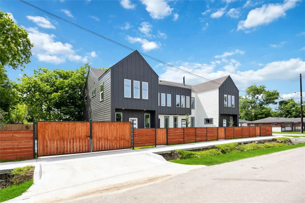 4562 Teton Street Houston, TX 77051