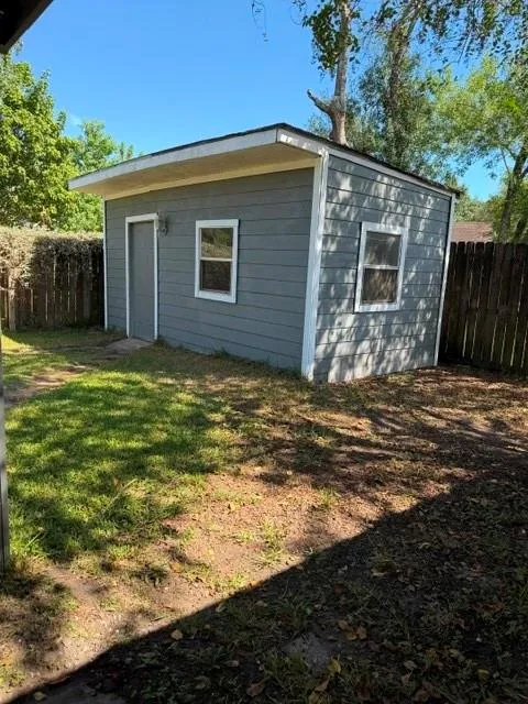 1507 Sierra Drive Baytown, TX 77521