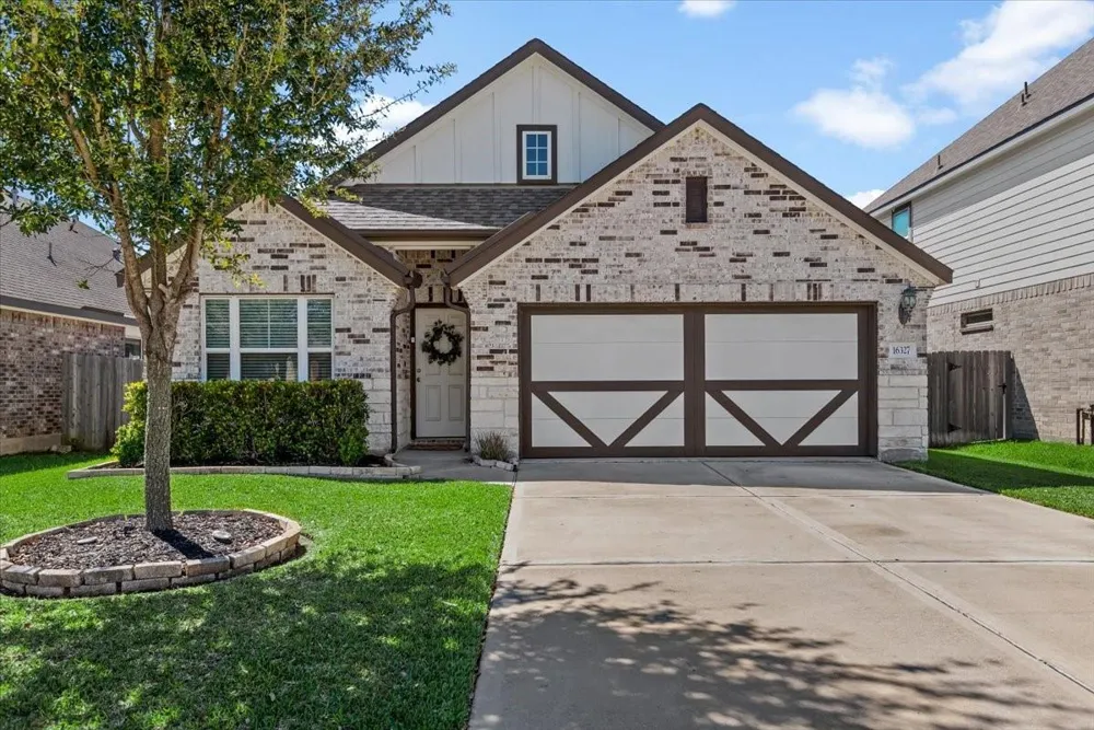 16327 Rockdale Landing Drive Hockley, TX 77447