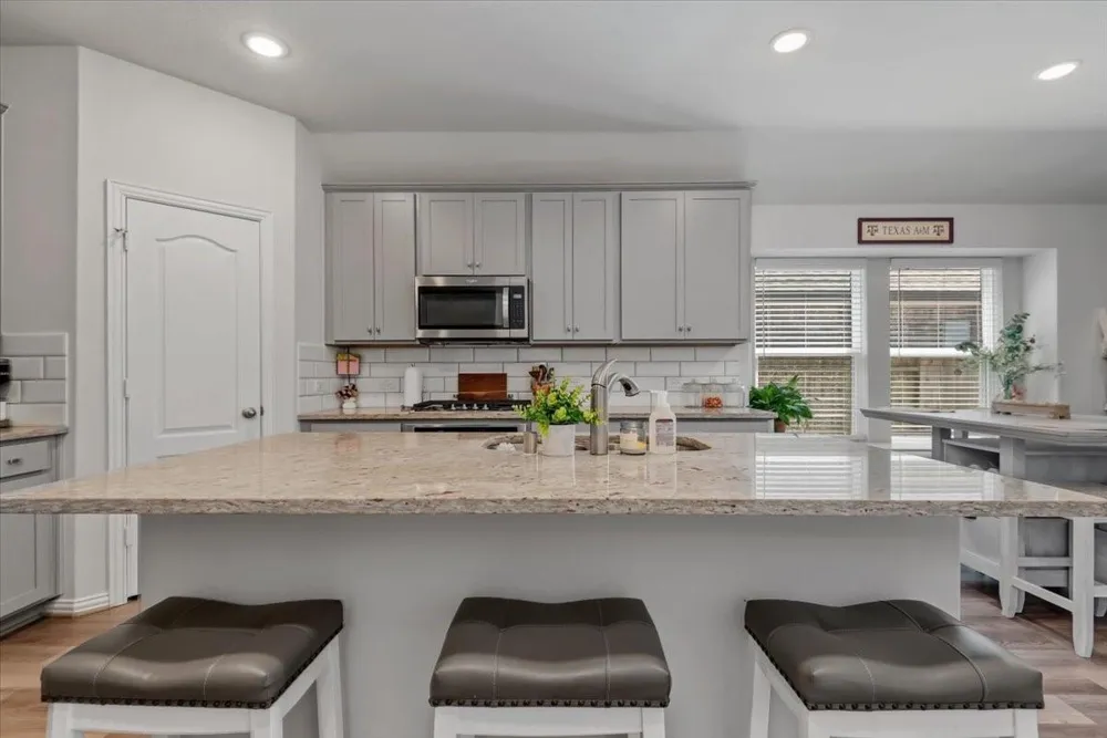 16327 Rockdale Landing Drive Hockley, TX 77447