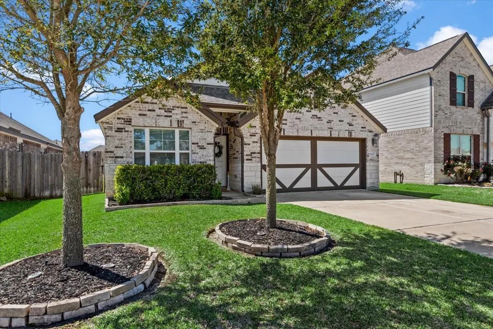16327 Rockdale Landing Drive Hockley, TX 77447