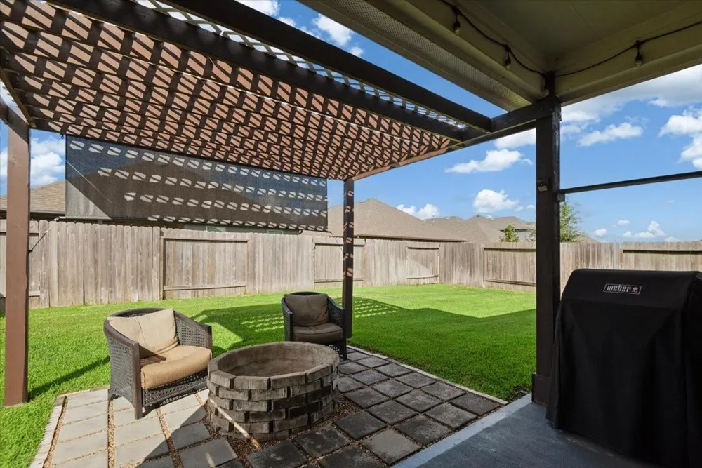 16327 Rockdale Landing Drive Hockley, TX 77447