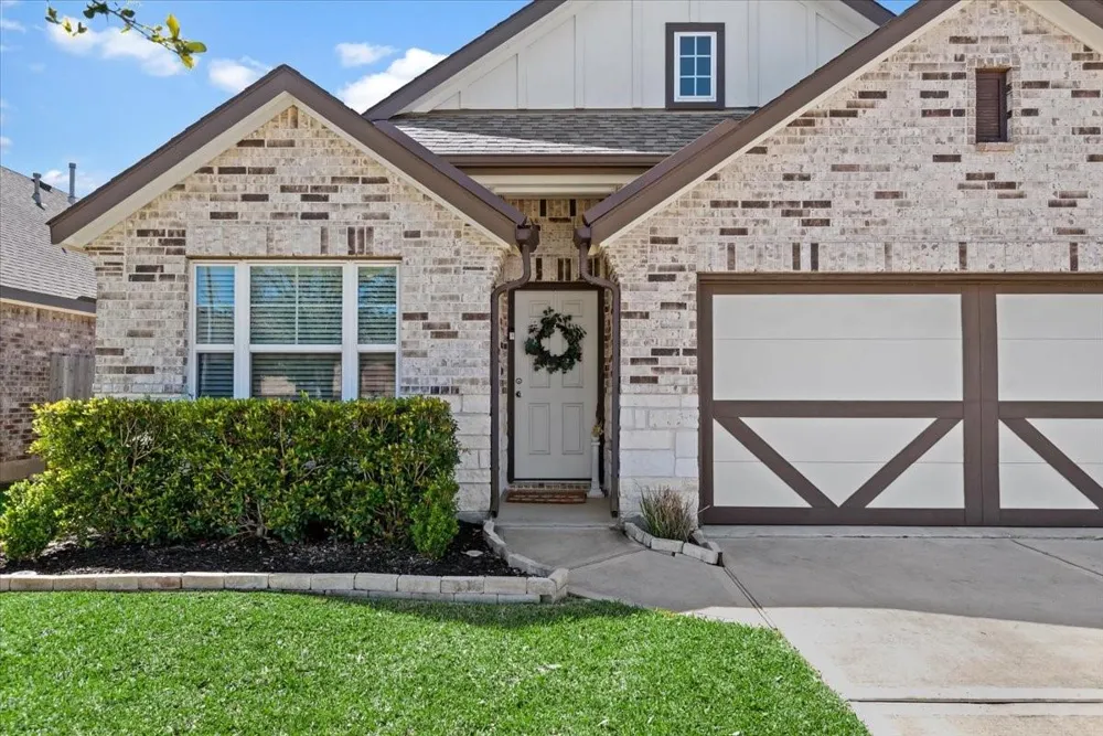 16327 Rockdale Landing Drive Hockley, TX 77447