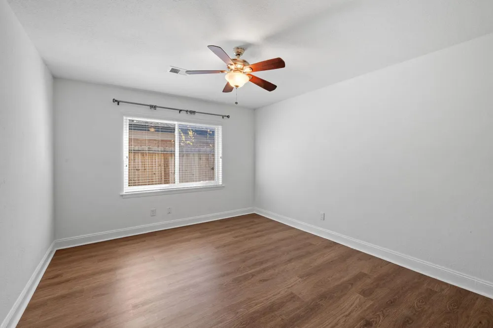 10151 Brinwood Drive Houston, TX 77043