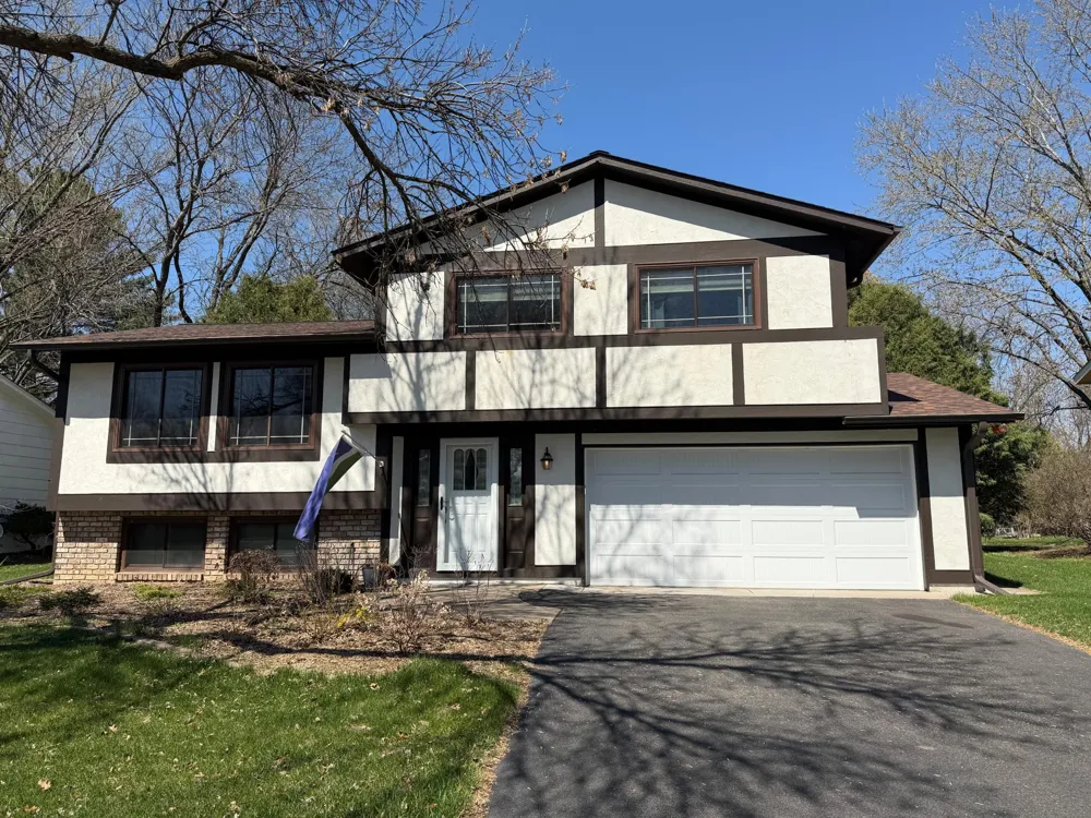 1013 Robinhood Place Shoreview, MN 55126