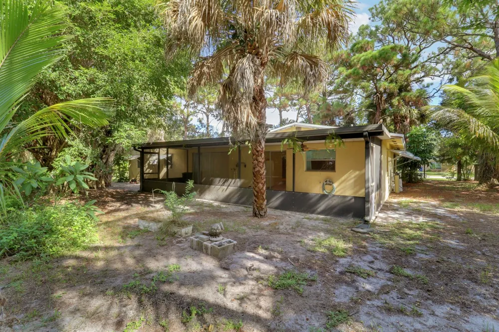 142 2ND STREET Jupiter, FL 33458