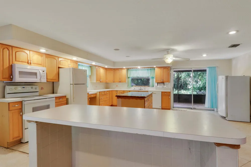 142 2ND STREET Jupiter, FL 33458