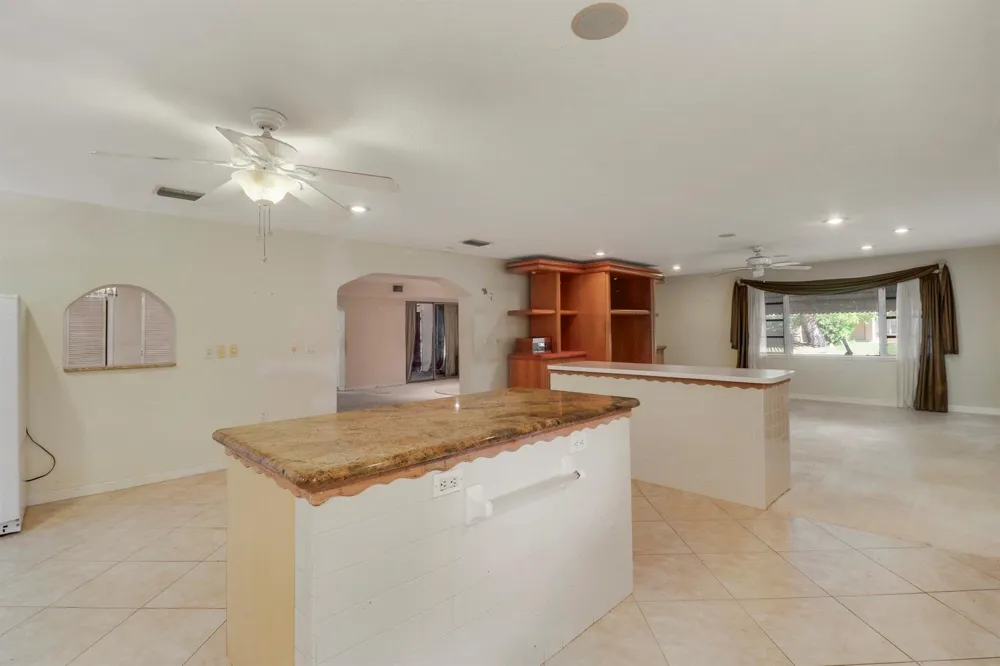 142 2ND STREET Jupiter, FL 33458