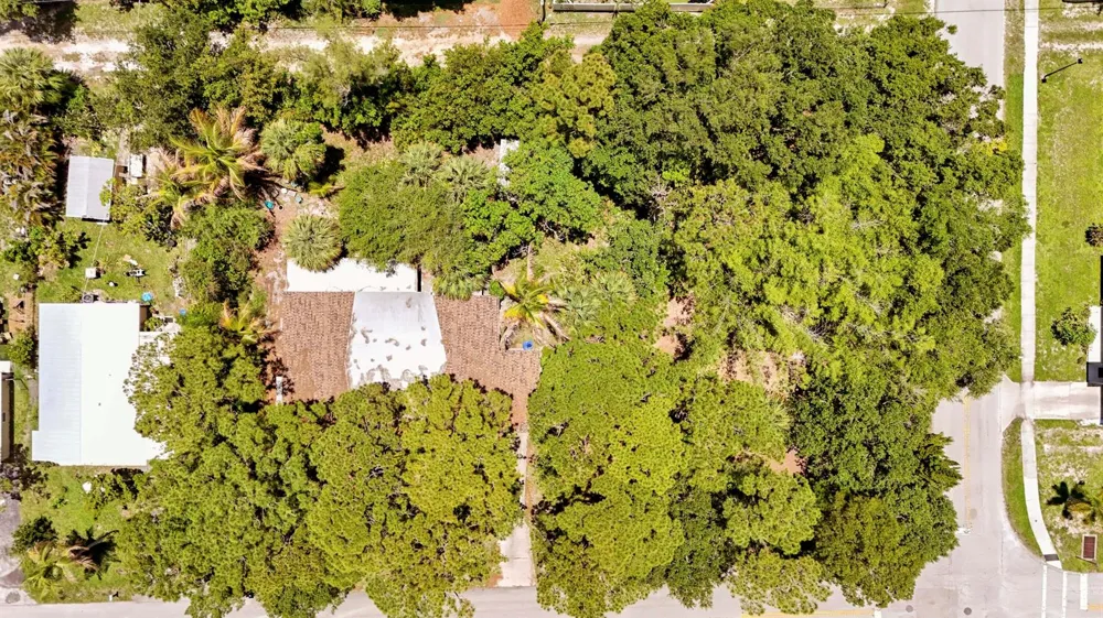 142 2ND STREET Jupiter, FL 33458