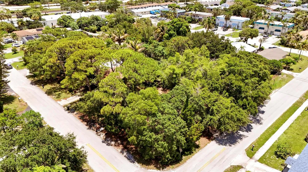 142 2ND STREET Jupiter, FL 33458