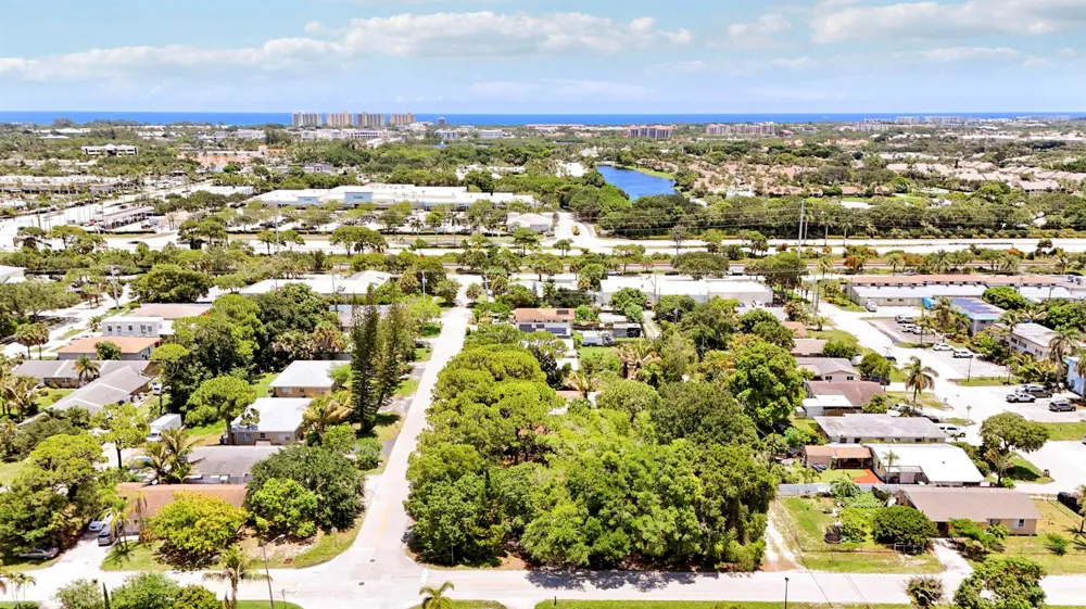 142 2ND STREET Jupiter, FL 33458