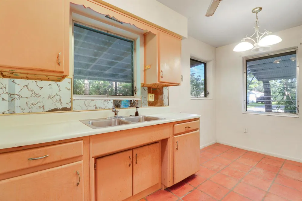 142 2ND STREET Jupiter, FL 33458