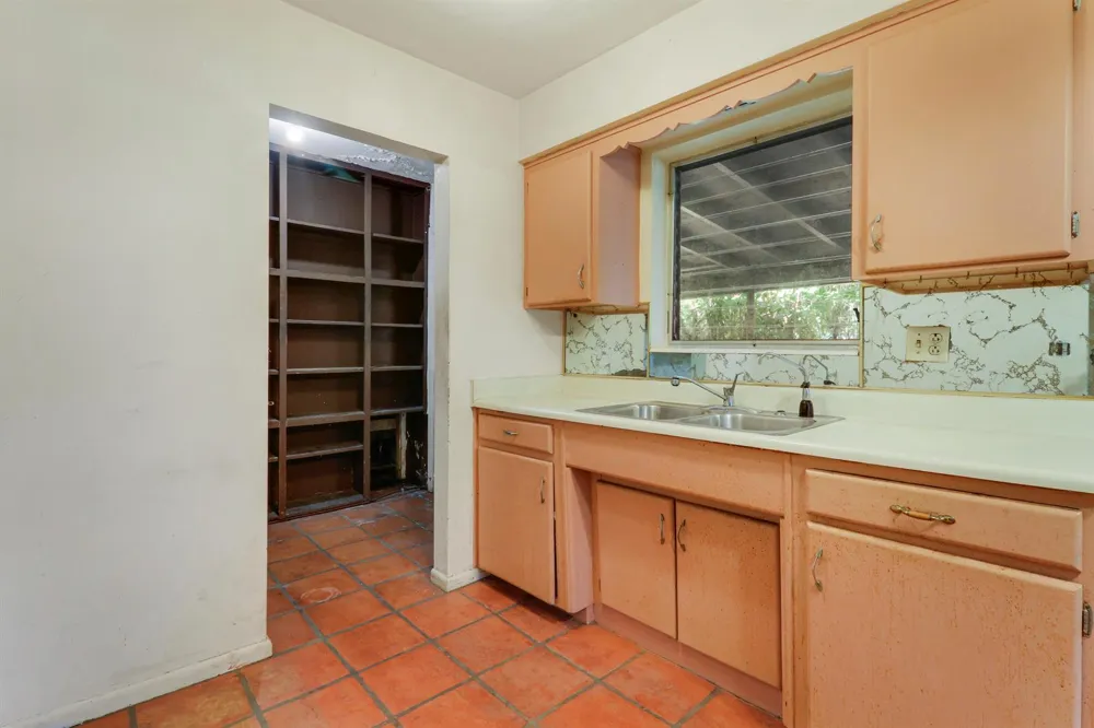 142 2ND STREET Jupiter, FL 33458