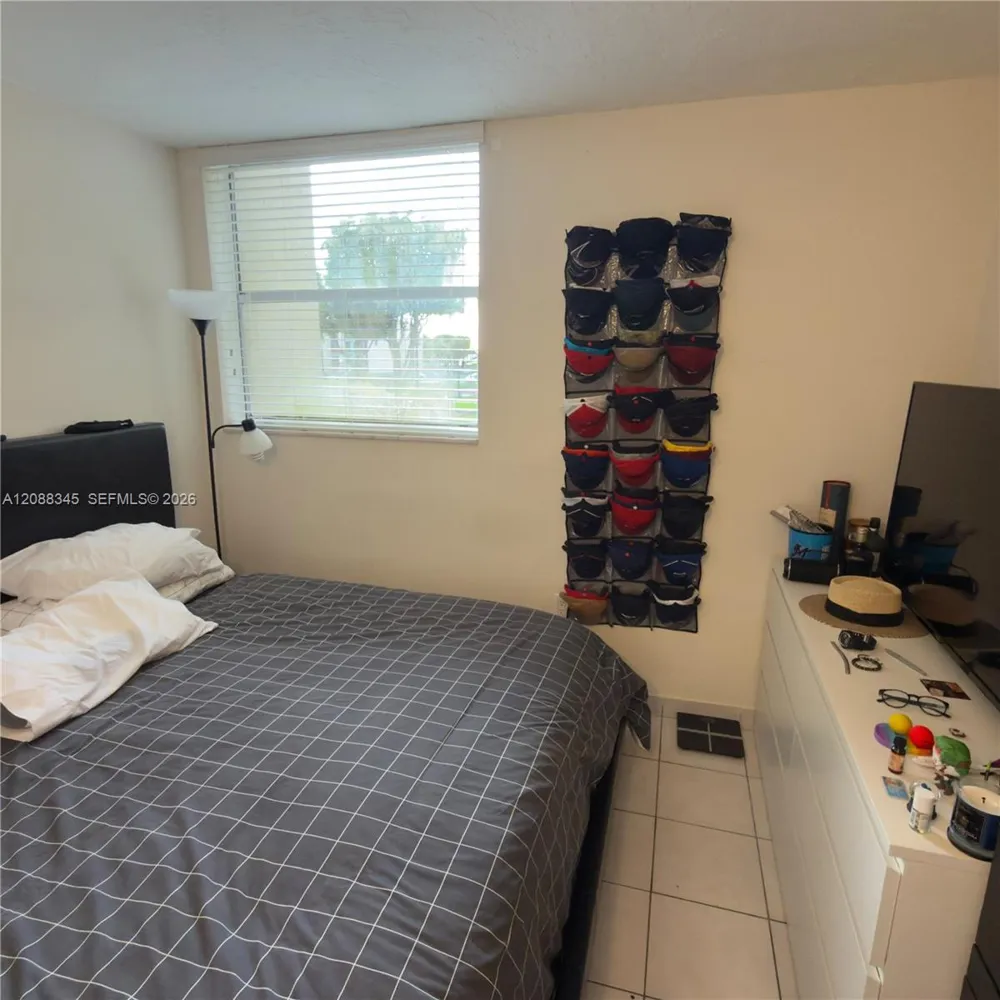 9431 SW 4th St #206 Miami, FL 33174