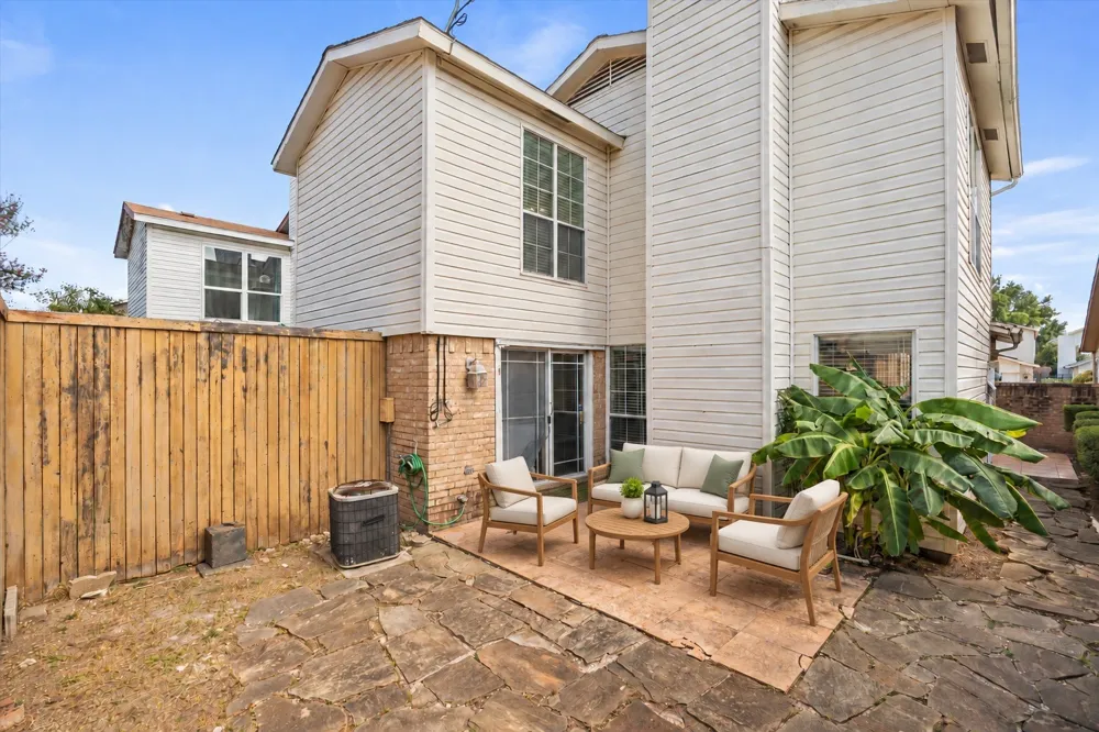 417 Santa Rosa Drive Garland, TX 75043