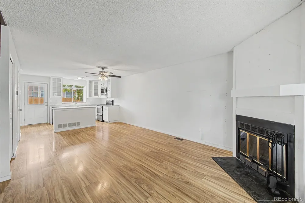 18274 E Arizona Avenue #B Aurora, CO 80017