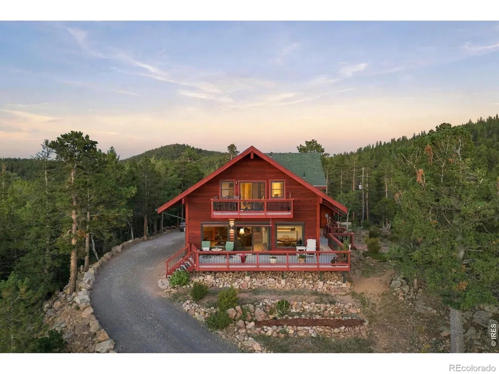 563 Pine Cone Circle Ward, CO 80481