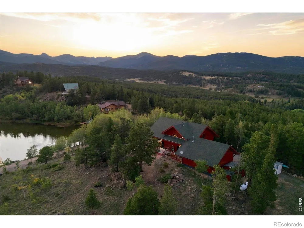 563 Pine Cone Circle Ward, CO 80481