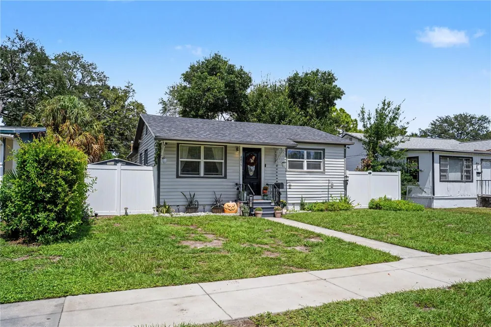 4811 12TH AVENUE S St Petersburg, FL 33711