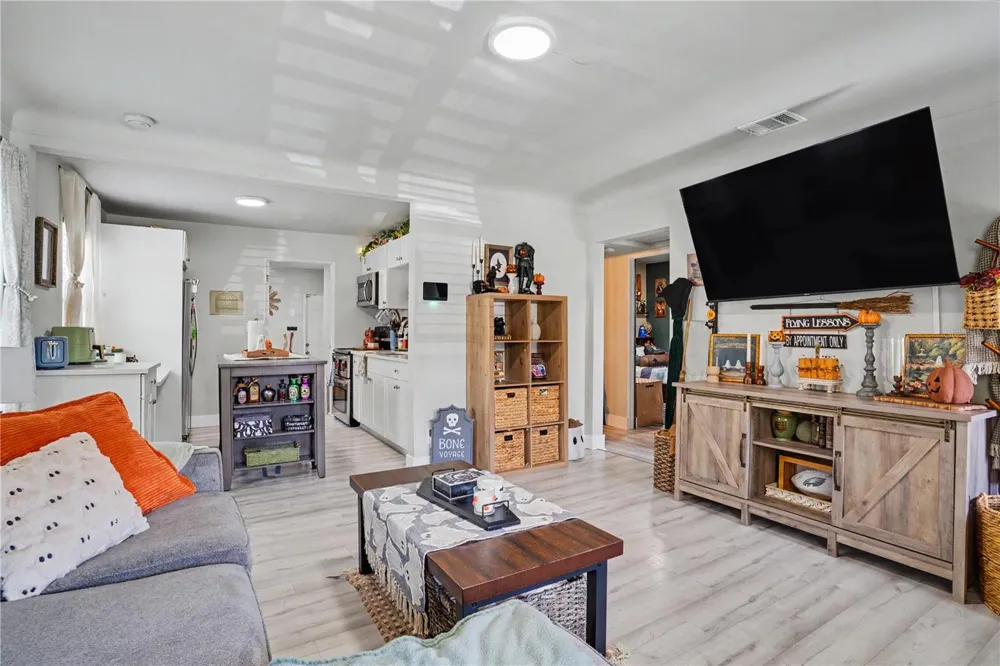 4811 12TH AVENUE S St Petersburg, FL 33711