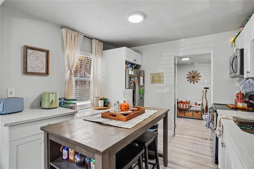 4811 12TH AVENUE S St Petersburg, FL 33711