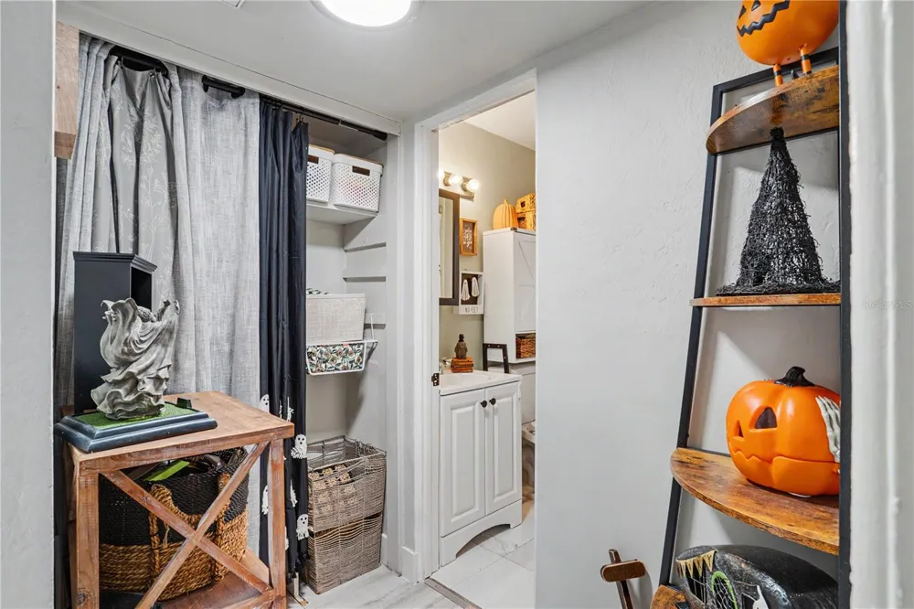 4811 12TH AVENUE S St Petersburg, FL 33711
