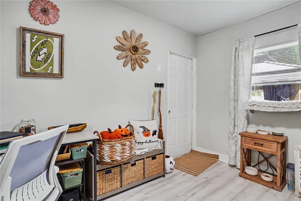 4811 12TH AVENUE S St Petersburg, FL 33711
