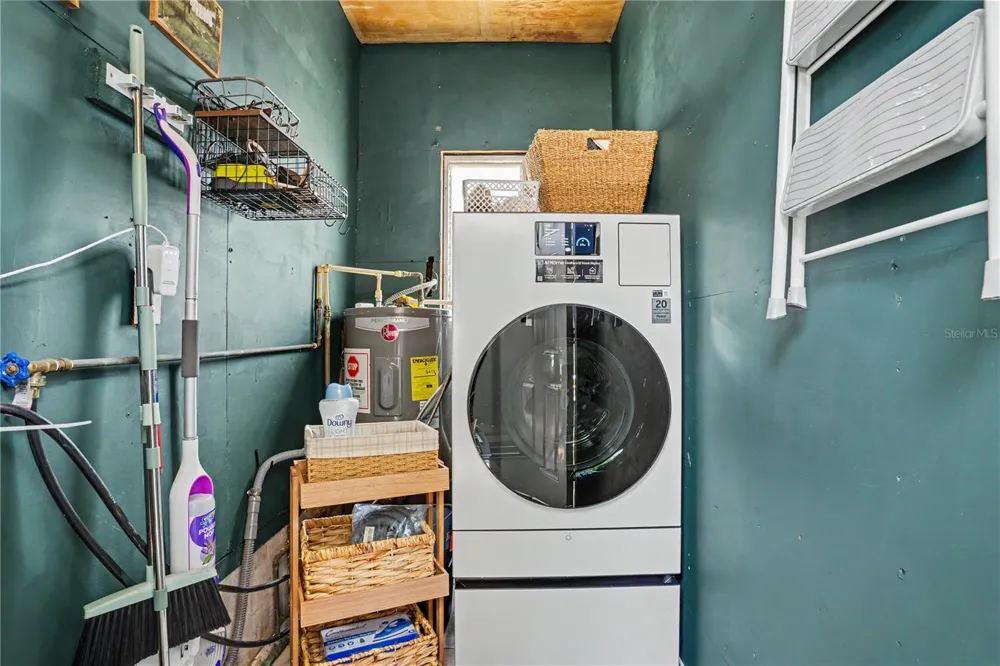 4811 12TH AVENUE S St Petersburg, FL 33711