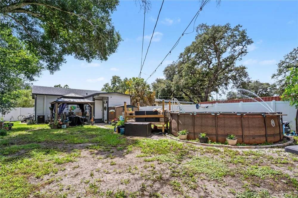 4811 12TH AVENUE S St Petersburg, FL 33711