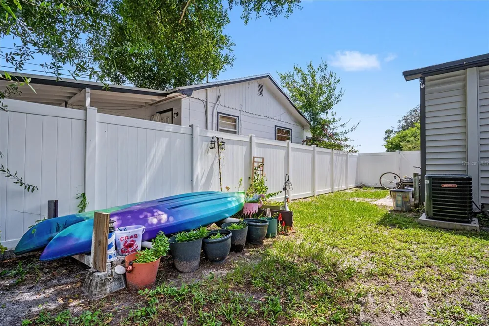 4811 12TH AVENUE S St Petersburg, FL 33711