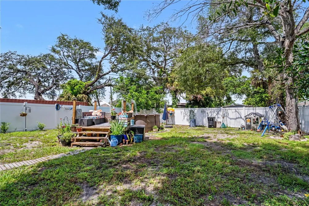 4811 12TH AVENUE S St Petersburg, FL 33711