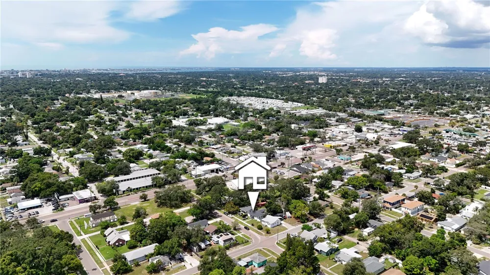 4811 12TH AVENUE S St Petersburg, FL 33711