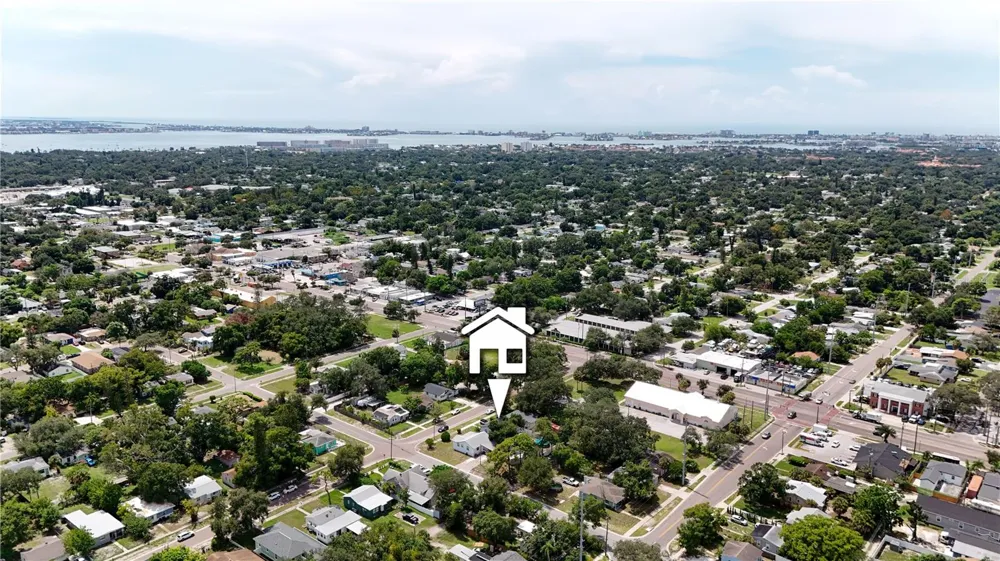4811 12TH AVENUE S St Petersburg, FL 33711