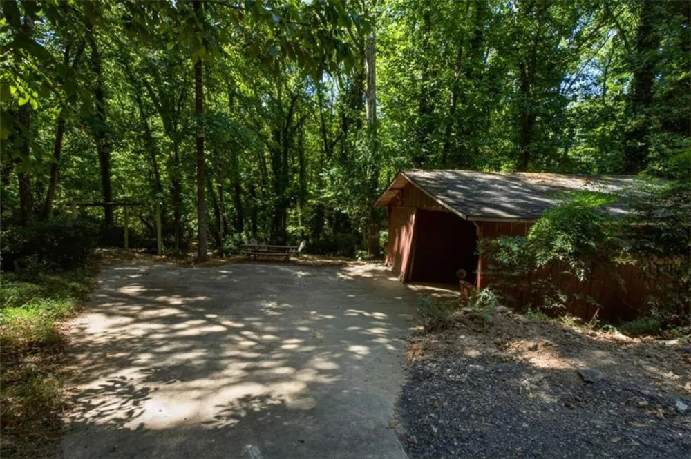 613 Holly Drive S Gainesville, GA 30501