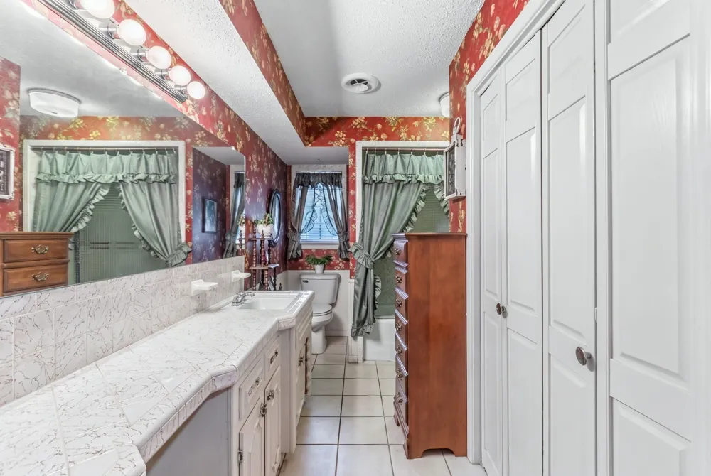 6400 Chapman Drive Greenville, TX 75402