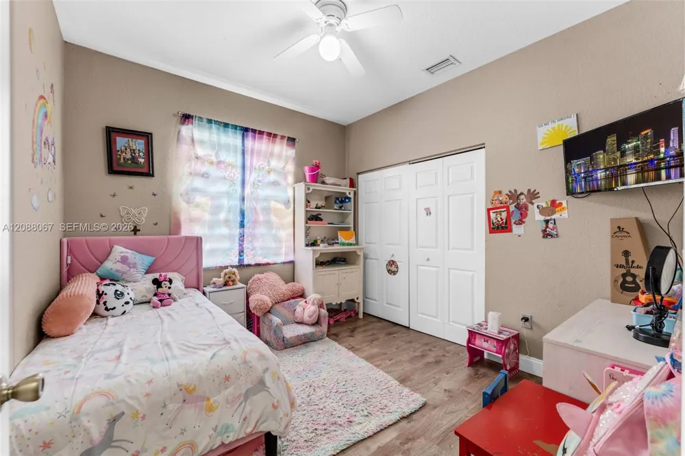 3985 NE 15th St Homestead, FL 33033