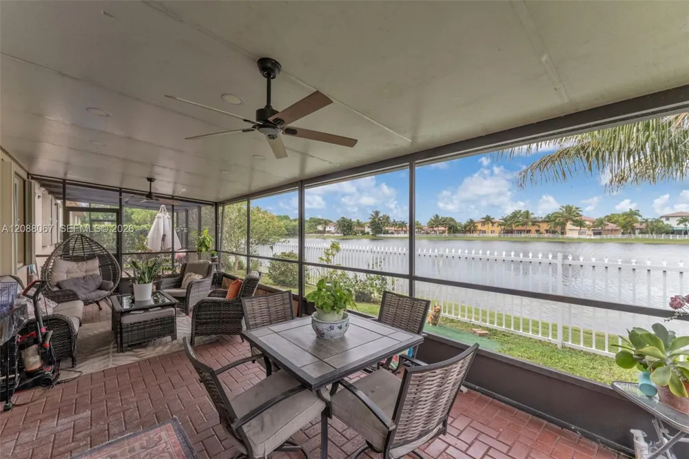 3985 NE 15th St Homestead, FL 33033
