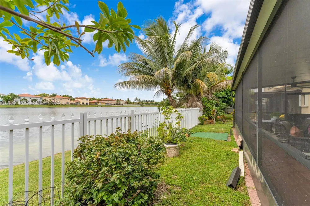 3985 NE 15th St Homestead, FL 33033