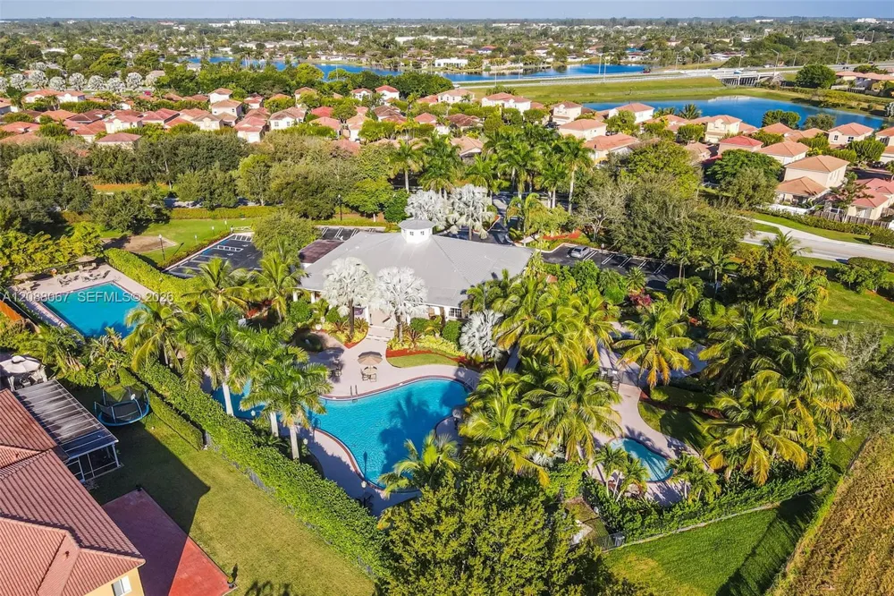 3985 NE 15th St Homestead, FL 33033