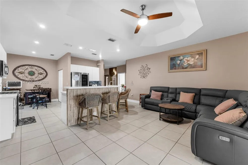 3985 NE 15th St Homestead, FL 33033